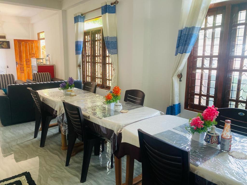 Lavendra Guset House Hotel Nallathanniya Exterior foto